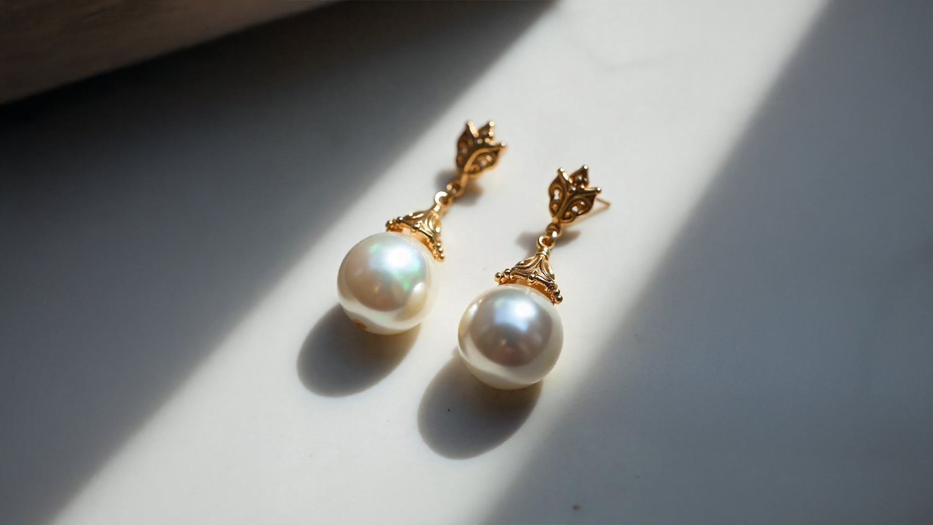 FRESH WATER EARRINGS