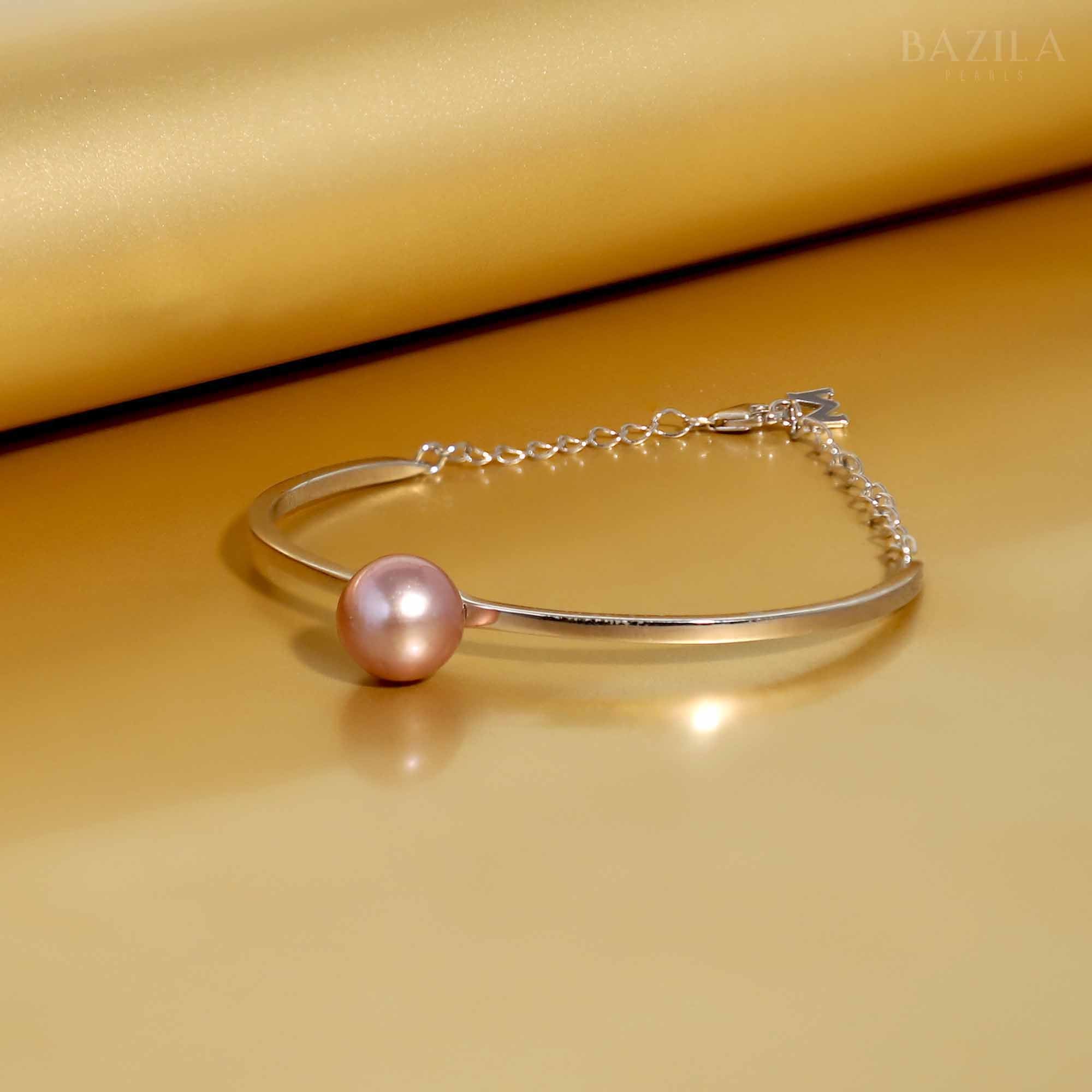 Elegant Edison Pearl Bracelet: A Touch of Class